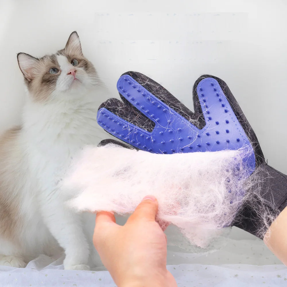 Gentle Pet Grooming Glove™